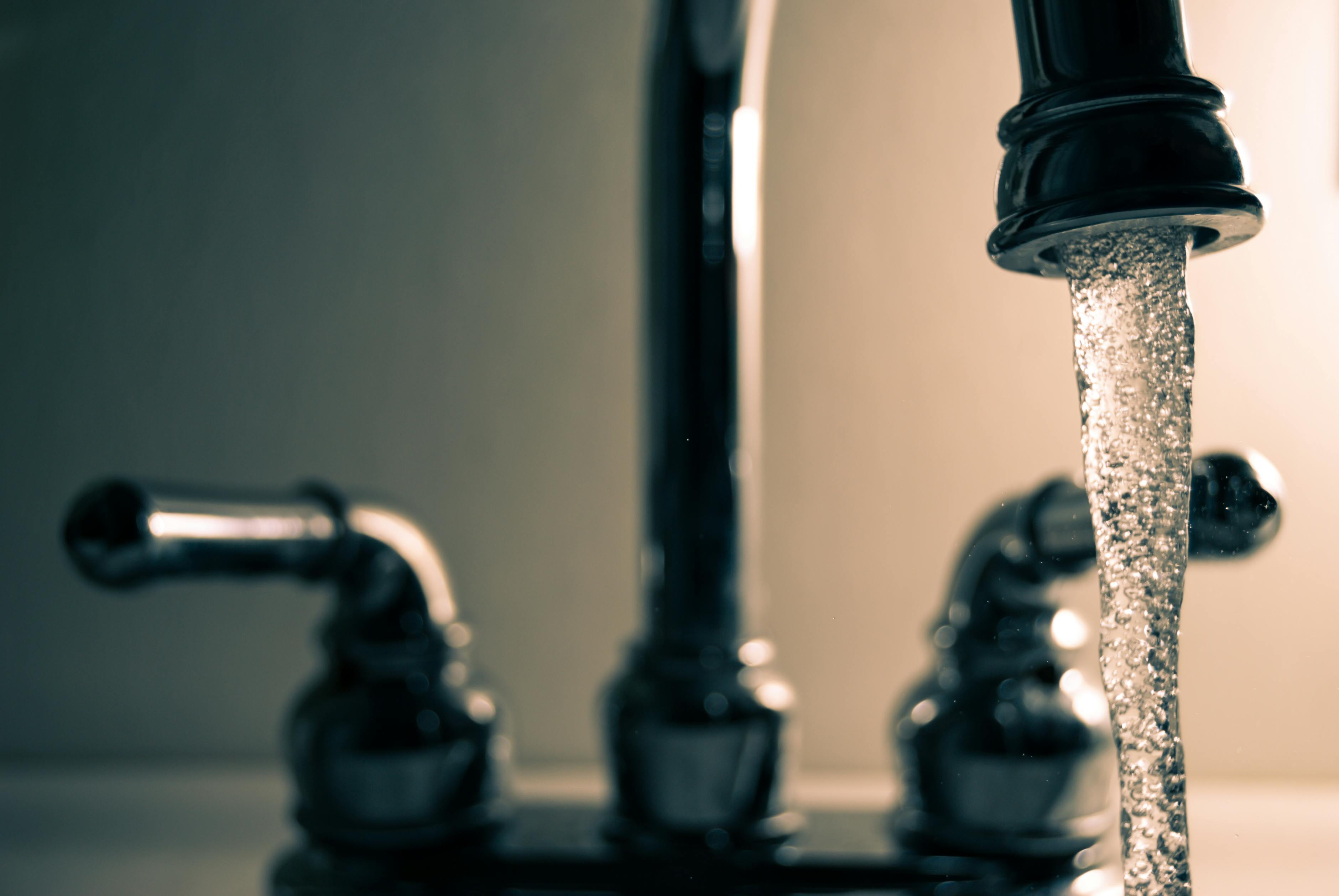 El agua: un tesoro vulnerable
