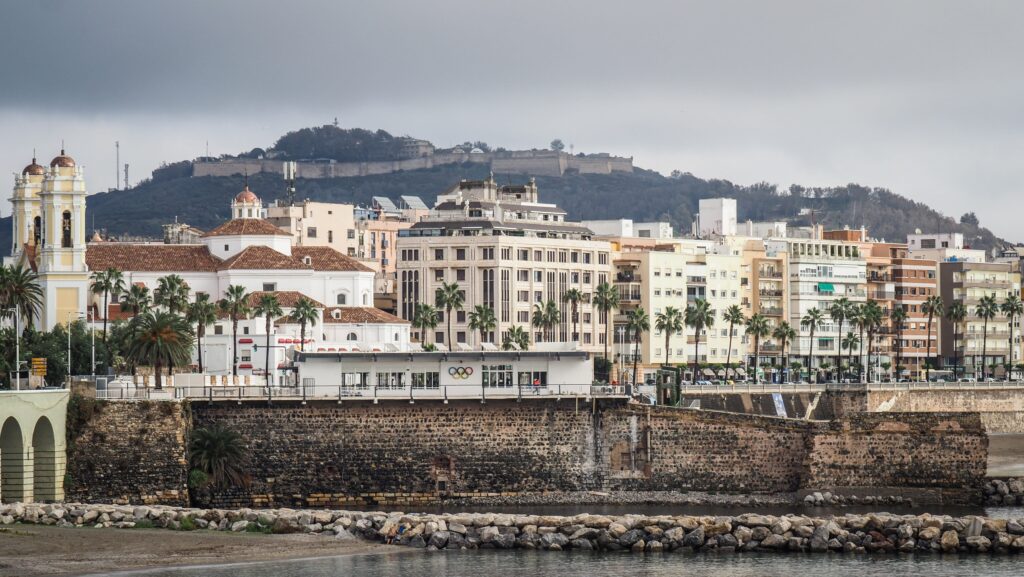 Cómo cumplir la Ley 7/2021 y reducir la huella de carbono en Ceuta
